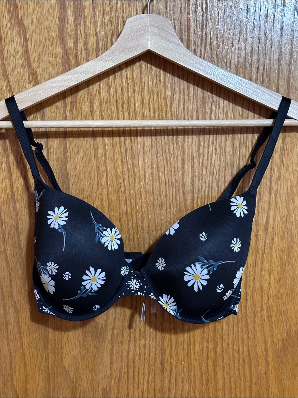 PINK‎ Victoria's Secret Black Daisy wear everywhere tshirt Push-Up Bras 34D